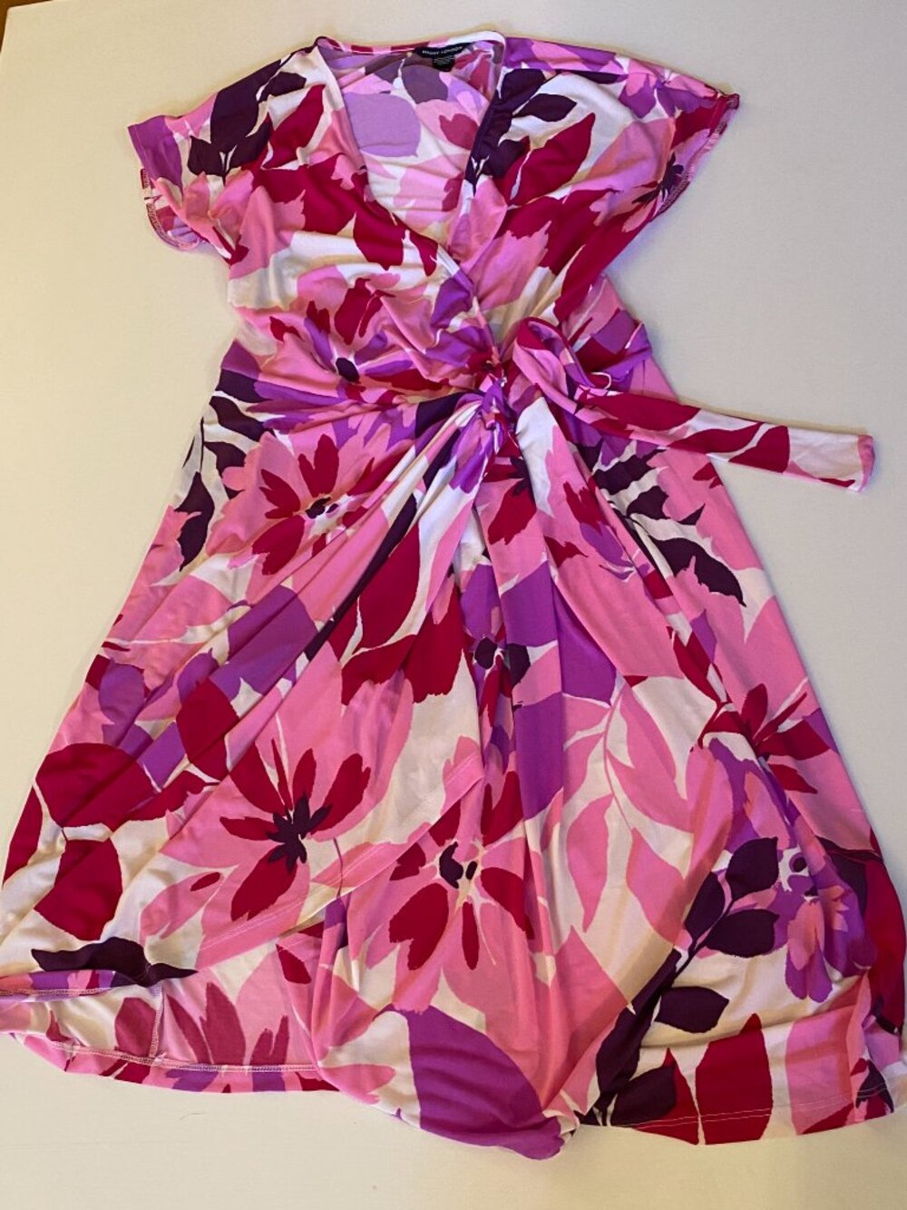 Womens Maggy London bold pink floral stretch dress sz 16